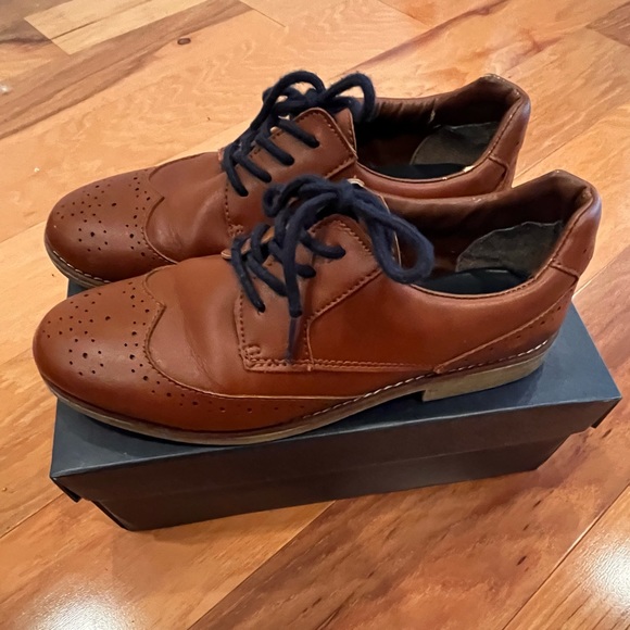 Cole Haan Harrison Wingtip Shoes - British Tan - Picture 3 of 5
